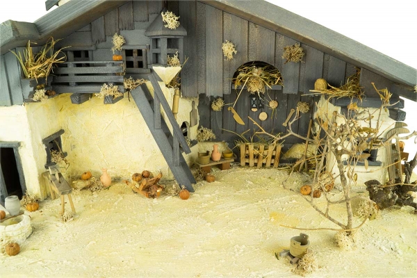 Preview: Stimmungsvolle Weihnachtskrippe Gotthard dunkel inkl. 24-tlg. Figurensatz K 002, Maße Krippe: ca. 90 x 40 x 40 cm