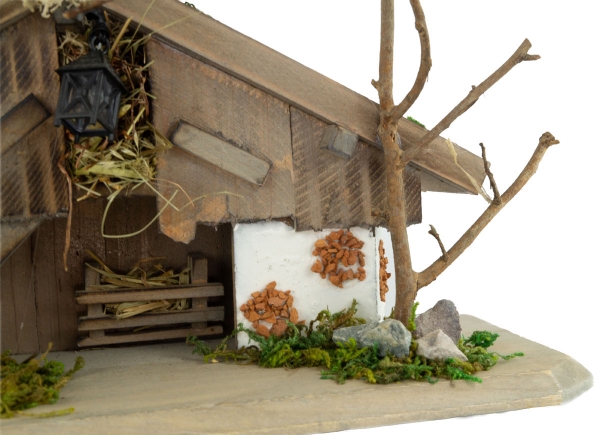 Preview: Traditionelle Weihnachtskrippe Winn inkl. 11-tlg. Figurensatz K 111, Maße Krippe: ca. 30 x 10 x 14 cm