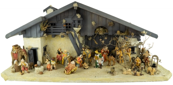 Stimmungsvolle Weihnachtskrippe Gotthard dunkel inkl. 24-tlg. Figurensatz K 002, Maße Krippe: ca. 90 x 40 x 40 cm