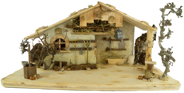 Bezaubernde handgemachte beleuchtbare Weihnachtskrippe Lauf inkl. 16-tlg. handbemaltem Figurensatz.